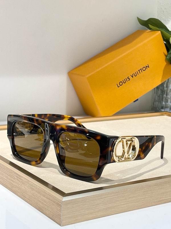 LV Sunglasses 806